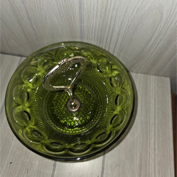 Vtg Green Glass Candy Dish Wood Feet Metal Heart Shaped Handle Table Centerpiece - Picture 2 of 7